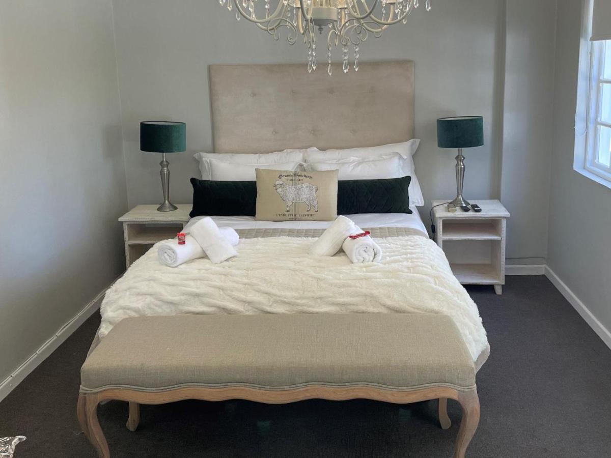 La Belle Guest House Bloemfontein Quarto foto